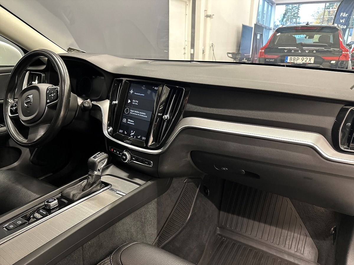 Volvo V60 Cross Country – bild 11