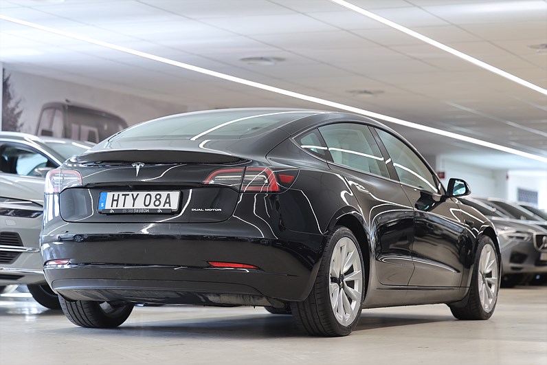 Tesla Model 3 Long Range AWD 440hk AP Pano Läder Navi Drag