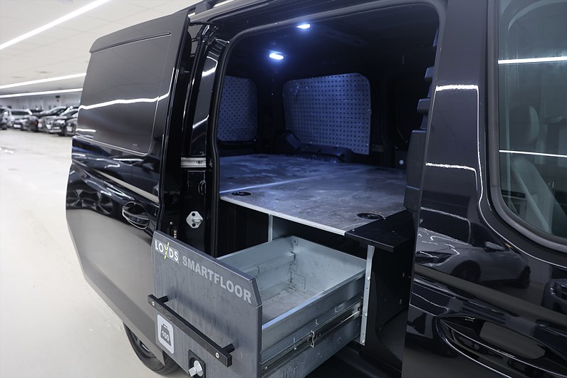 Volkswagen Caddy Cargo Maxi 2.0 TDI 4M Värmare Drag B-kamera