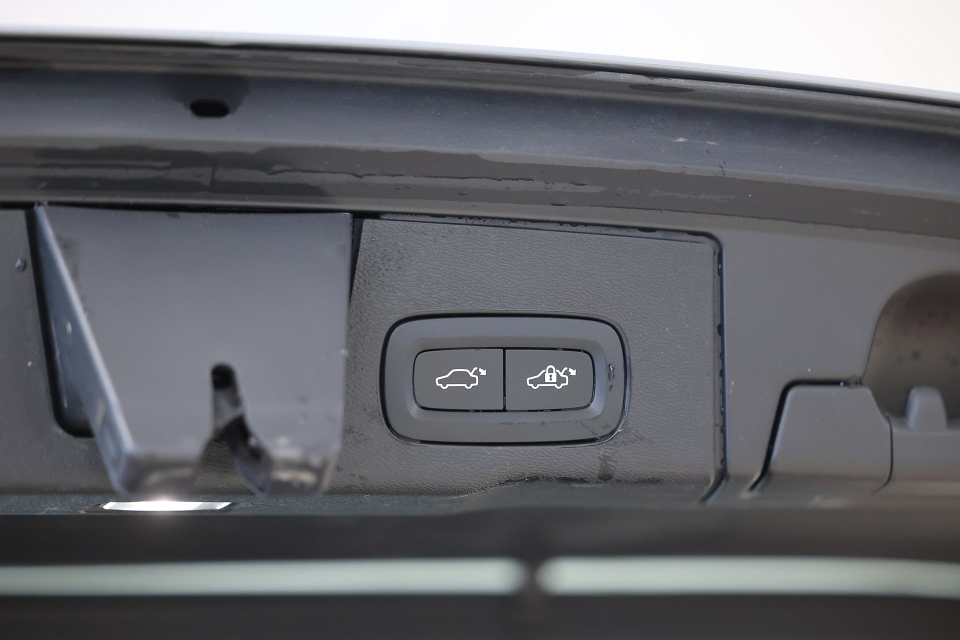 Volvo XC60 Recharge T6 AWD 350hk Core Pano Läder Värmare