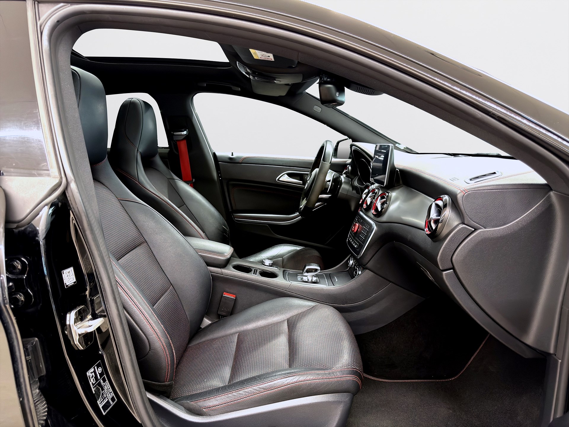 Mercedes-Benz CLA 45 AMG 4M 360hk Shooting Brake Pano H/K