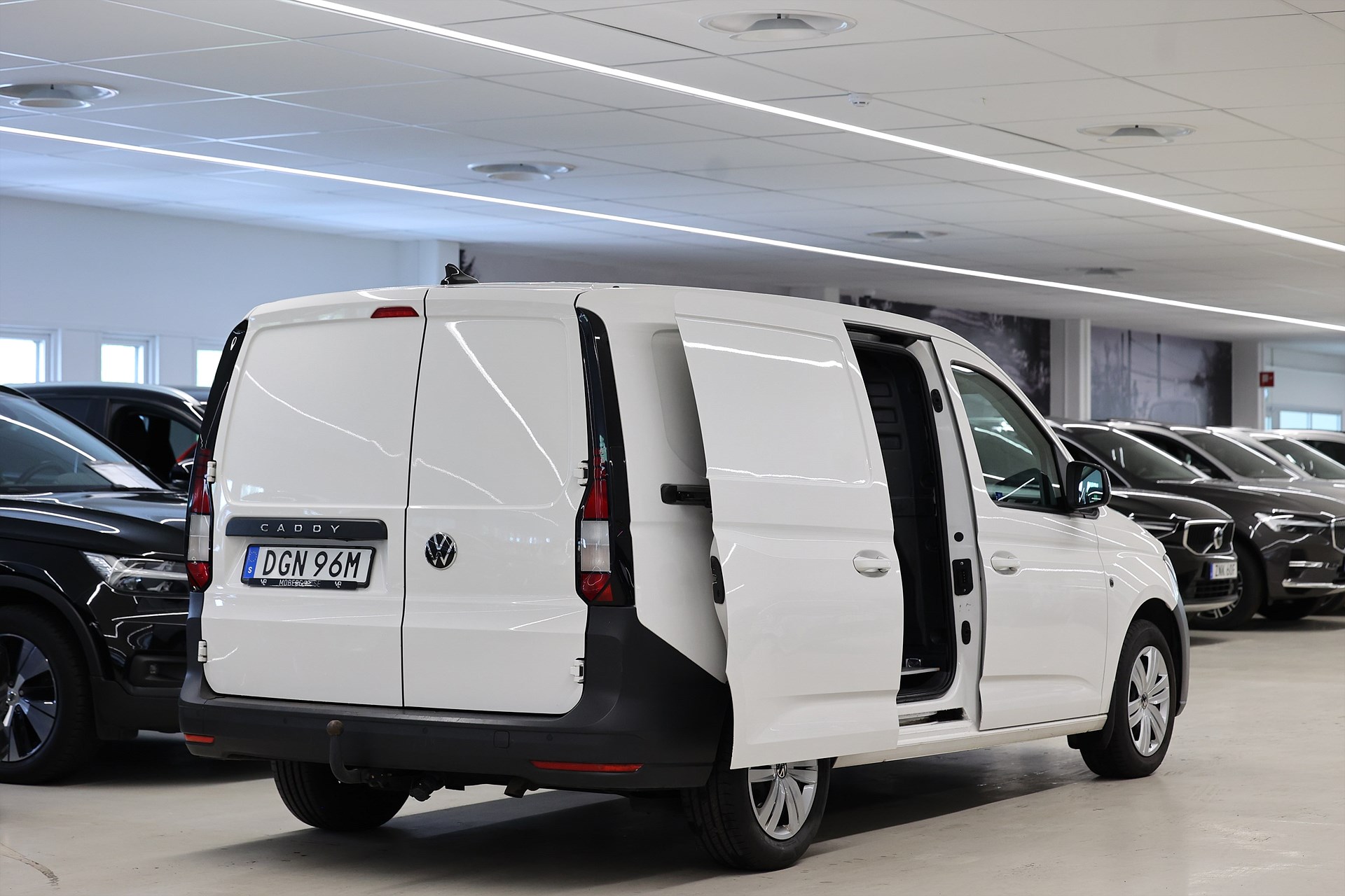 Volkswagen Caddy 2.0 TDI V-inrett Drag Värmare LEASBAR