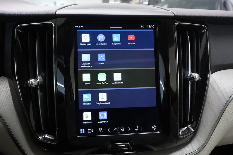 Volvo XC60 Recharge T8 AWD 456hk Plus Dark Pano 360 Drag