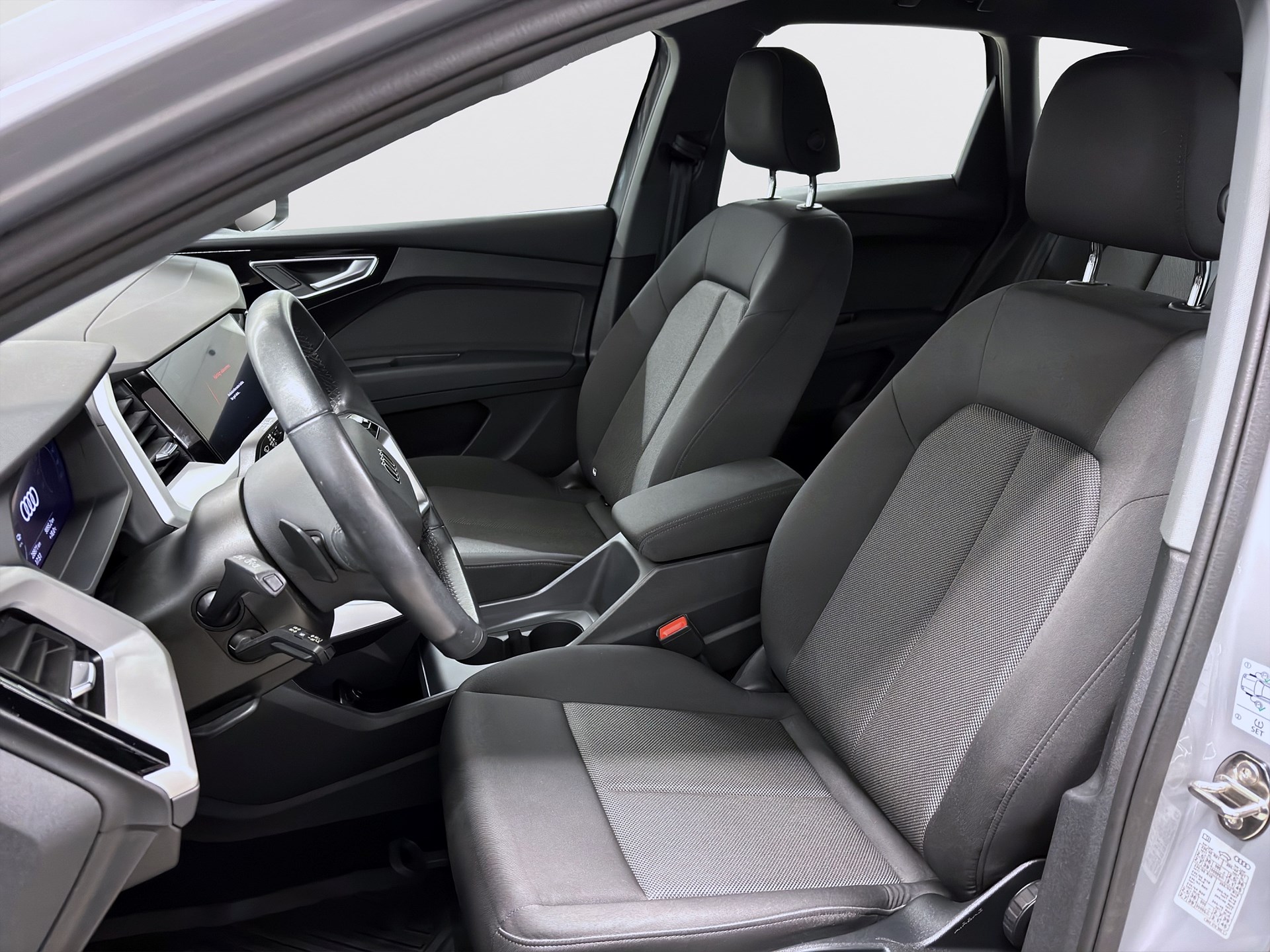 Audi Q4 40 e-tron 204hk Proline SONOS 2 Års Garanti!