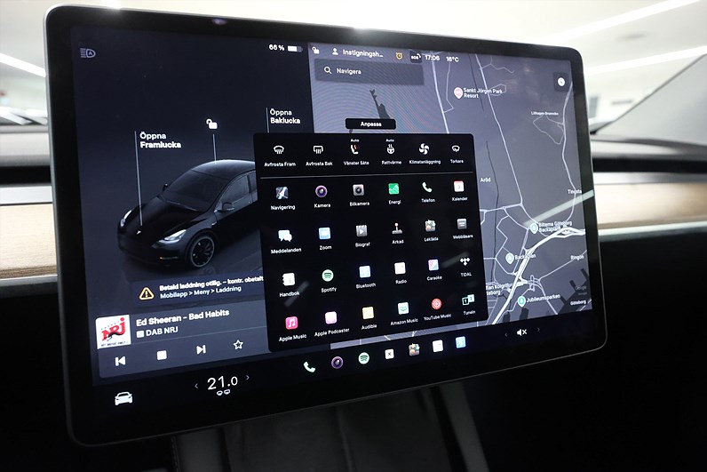 Tesla Model Y Performance 534hk Pano Läder Navi Premium Ljudsystem