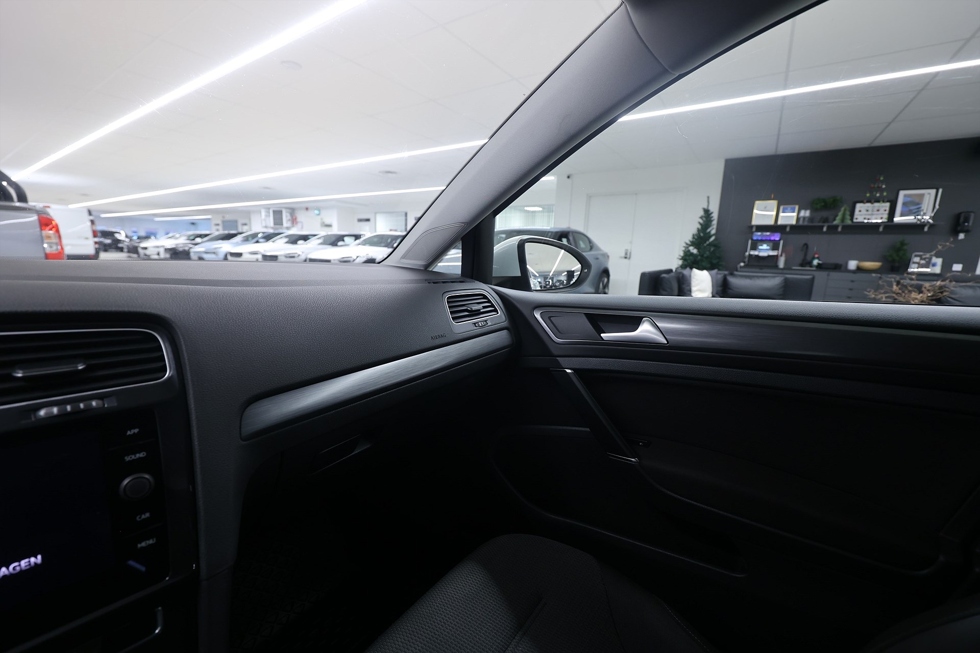 Volkswagen Golf 1.0 TSI 110hk Base Carplay