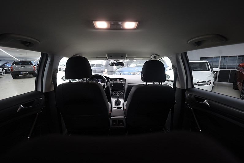 Volkswagen Golf 1.0 TSI 110hk Base Carplay