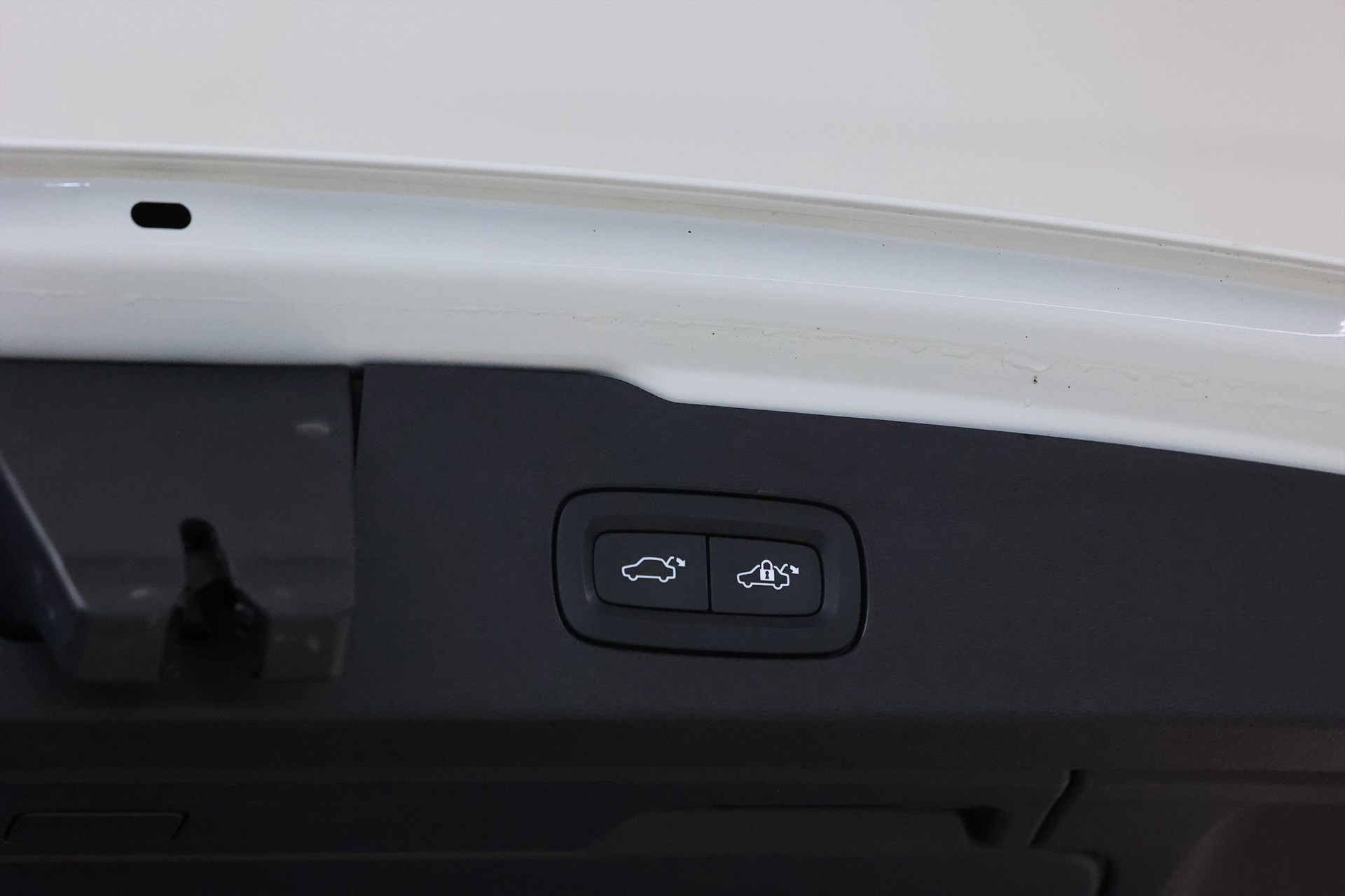 Volvo V60 Recharge T6 AWD 350hk Navi Värmare Drag Keyless