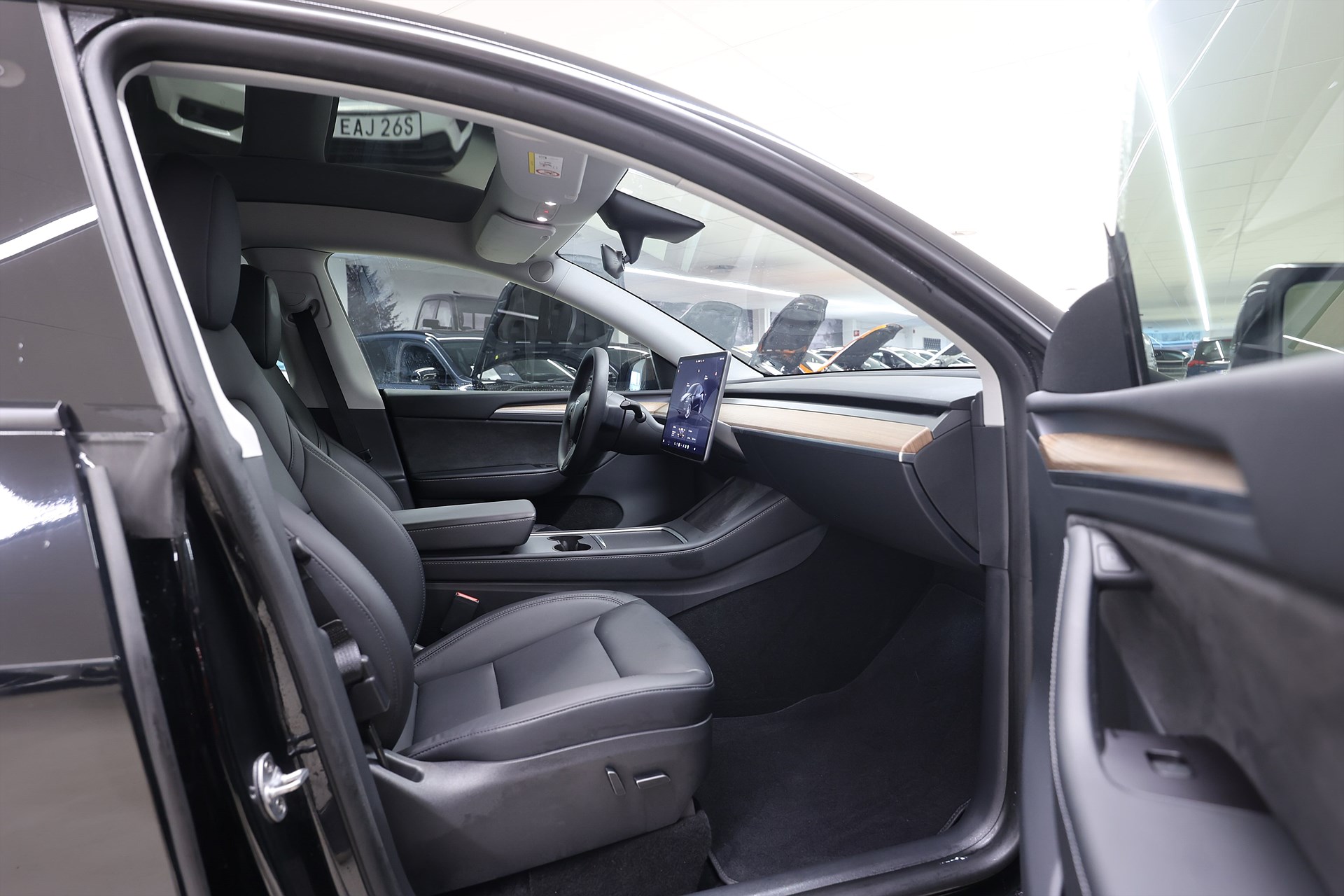 Tesla Model Y Long Range AWD 514hk AP Pano MOMS