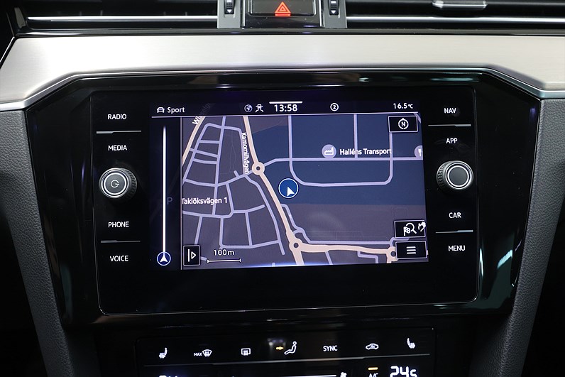 Volkswagen Passat 2.0 TDI SC 4M 200hk *Hjulkampanj!* R-Line