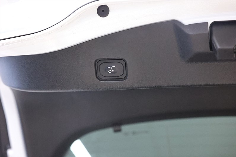 Ford Mondeo 2.0 TDCi 150hk Titanium Business Navi Keyless B-Kamera