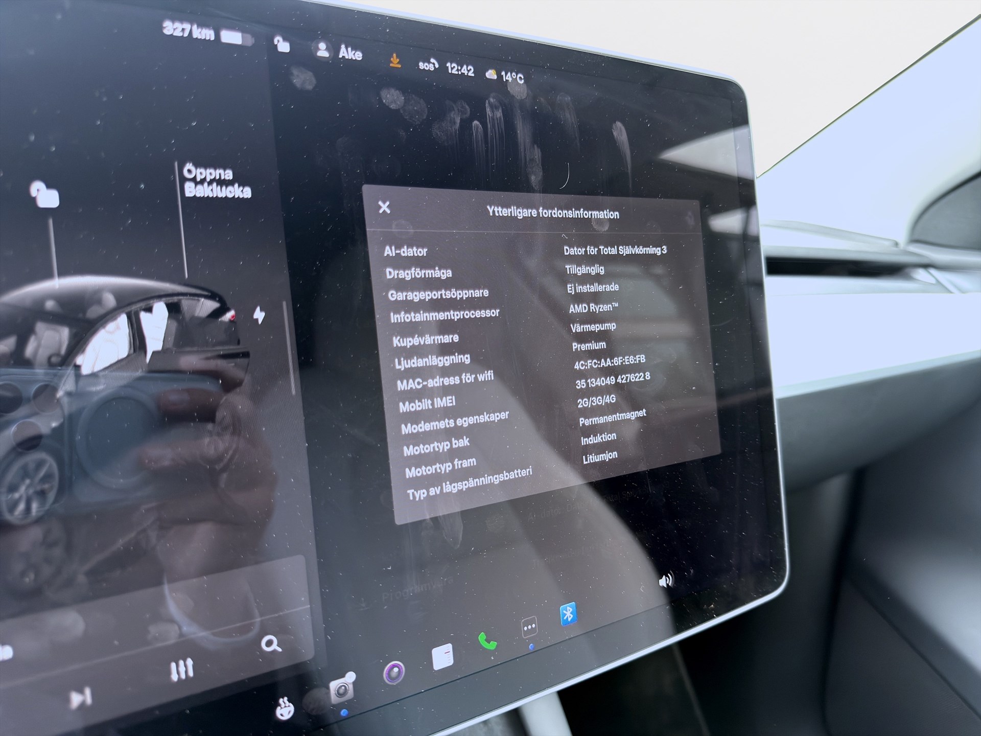 Tesla Model Y Long Range 514hk Pano Navi Drag B-Kamera MOMS