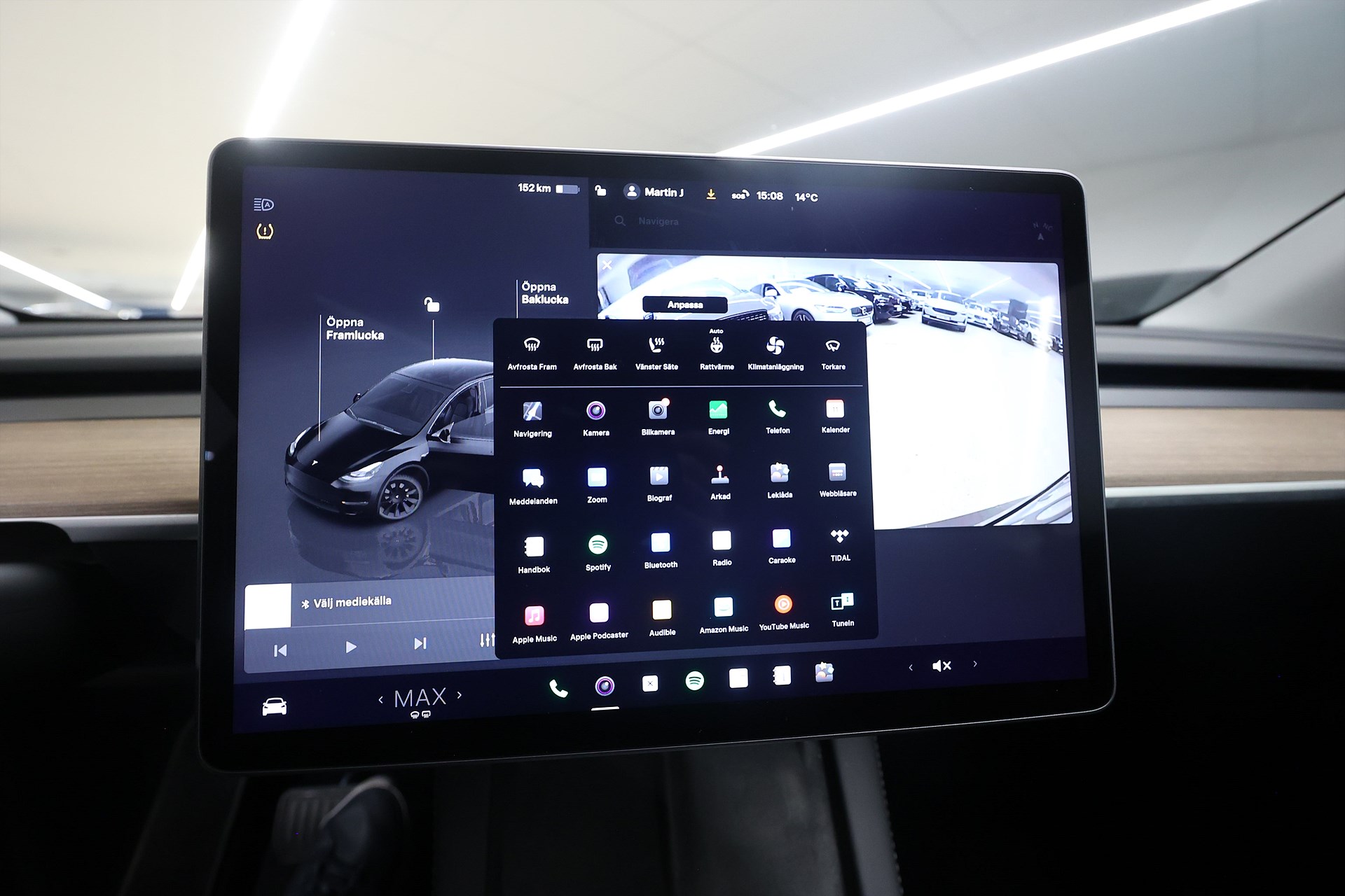 Tesla Model Y Long Range AWD 514hk *Hjulkampanj!* AP Drag Pano