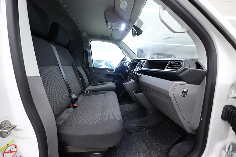 Volkswagen Transporter T30 2.0 TDI 4M 150hk Comfort V-Inrett Värmare B-Kamera