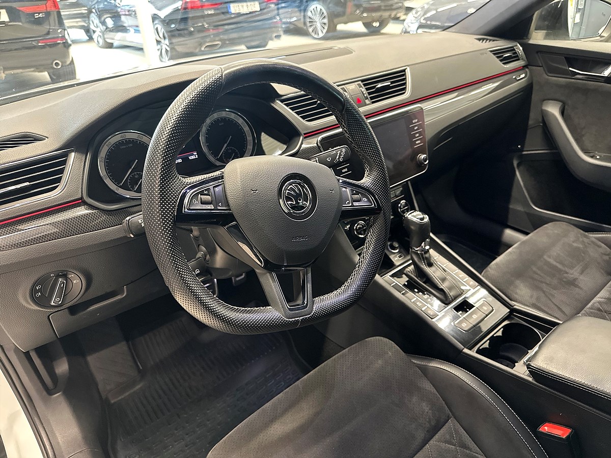 Škoda Superb – bild 14