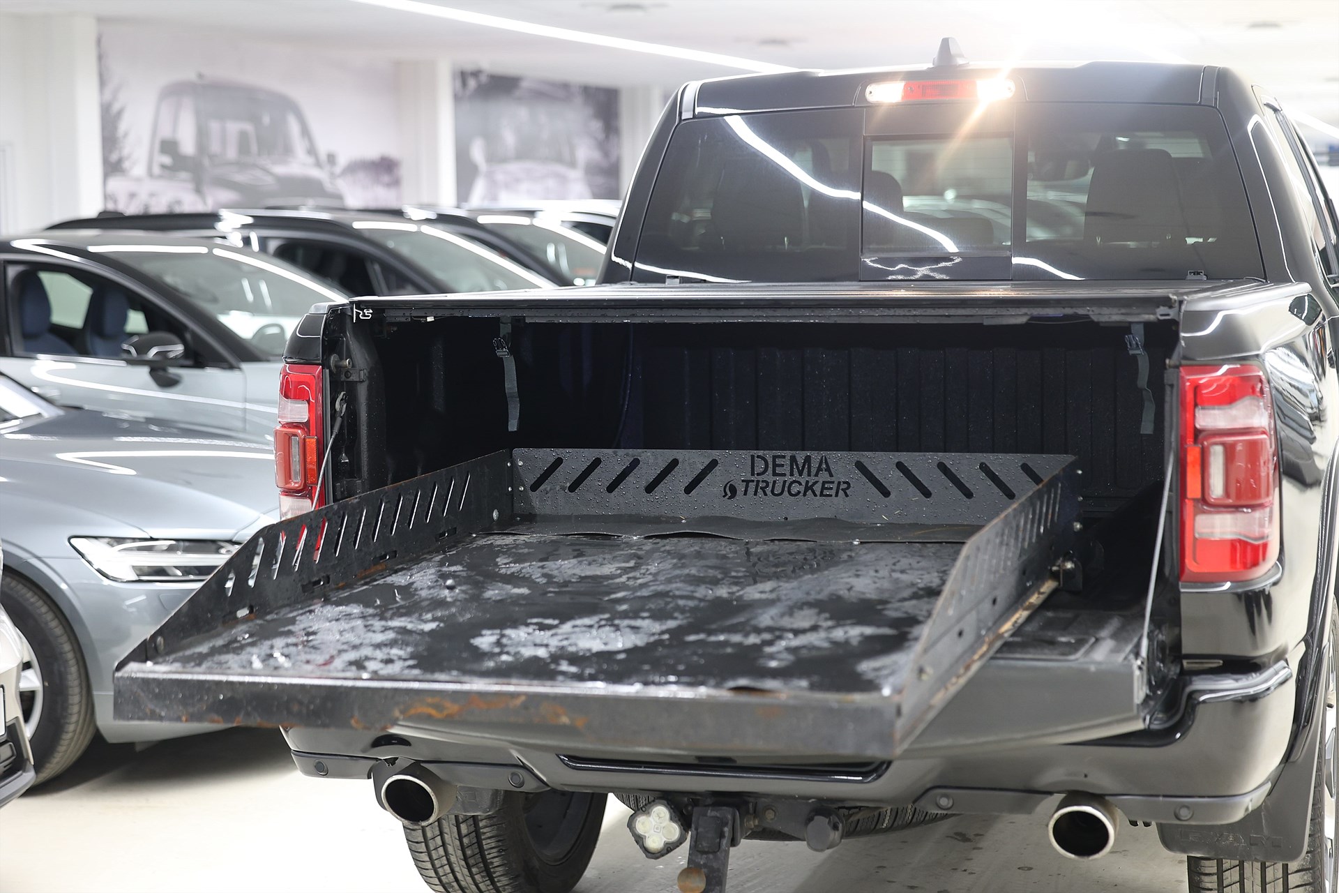 RAM 1500 Crew Cab 5.7 V8 HEMI 4x4 395hk Limited H/K Taklucka