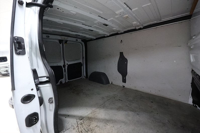 Renault Trafic 2.0 dCi 145hk Nordic Line L2 Värmare LED Navi