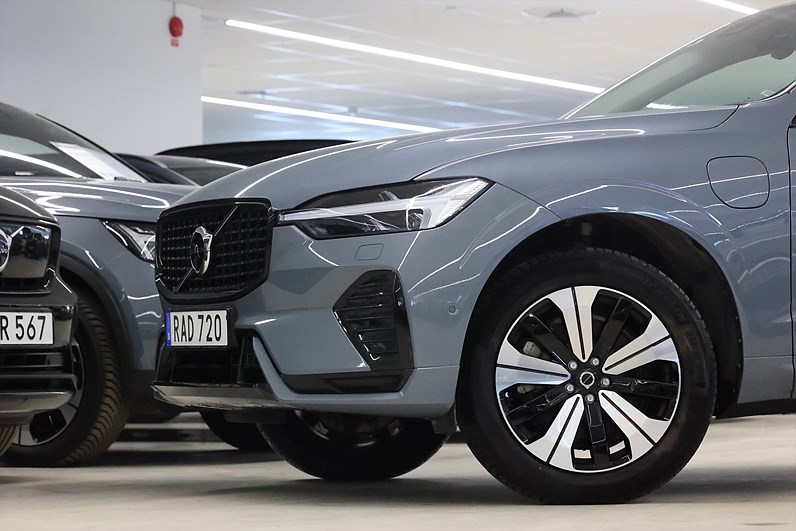 Volvo XC60 Recharge T8 AWD 456hk Plus Dark Pano 360 Drag