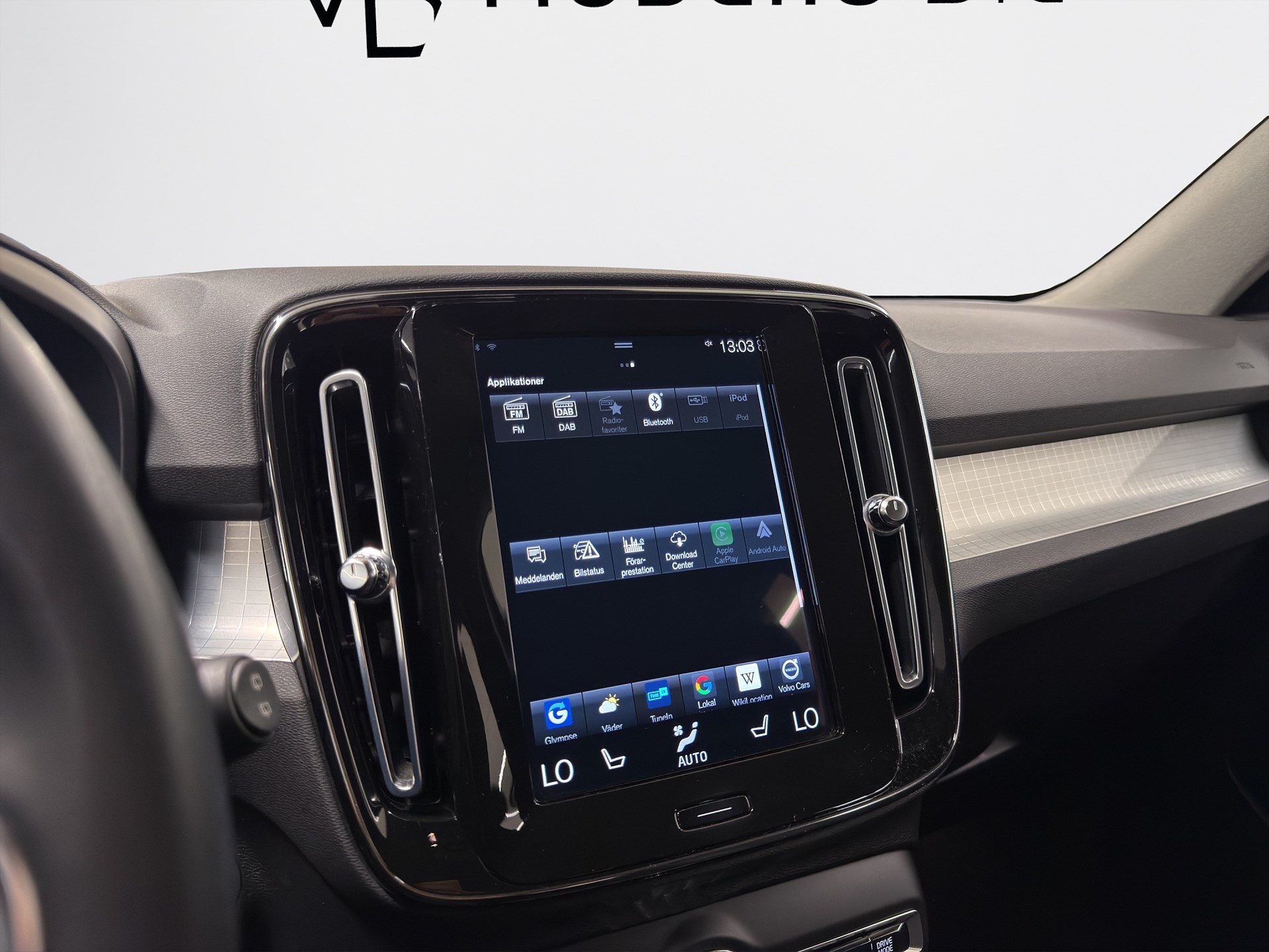 T2 Manuell 129hk Momentum PDC CarPlay
