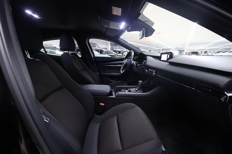 Mazda 3 Hatchback 2.0 M Hybrid 150hk *Hjulkampanj!* B-kamera Navi