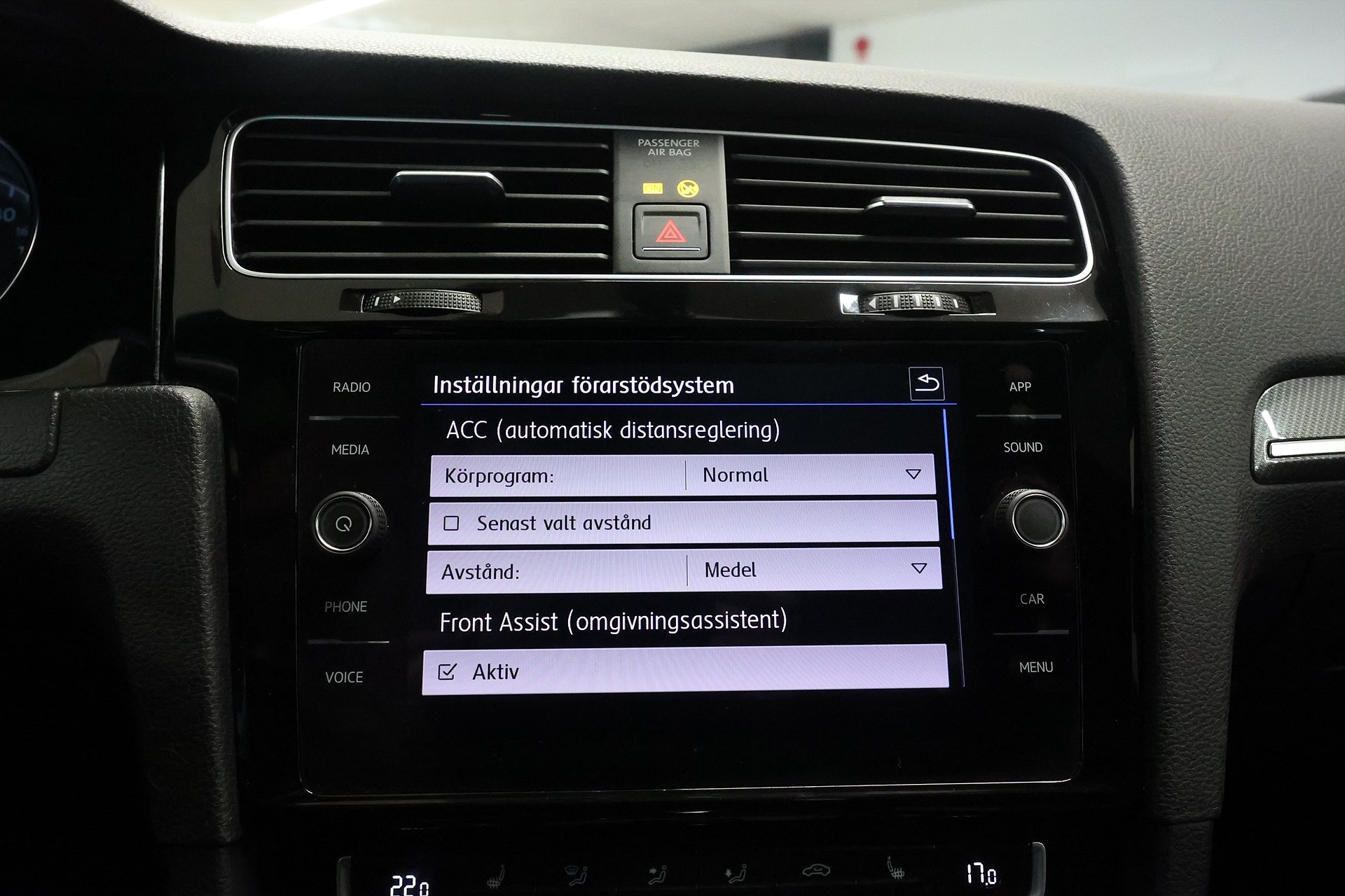 Volkswagen Golf 1.4 TSI 150hk R-Line Dynaudio Pano Värmare