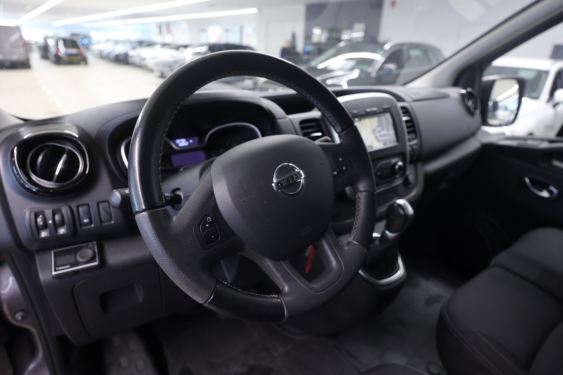 Nissan NV300 2.0 dCi 145hk L2 Drag Värmare B-kamera Navi