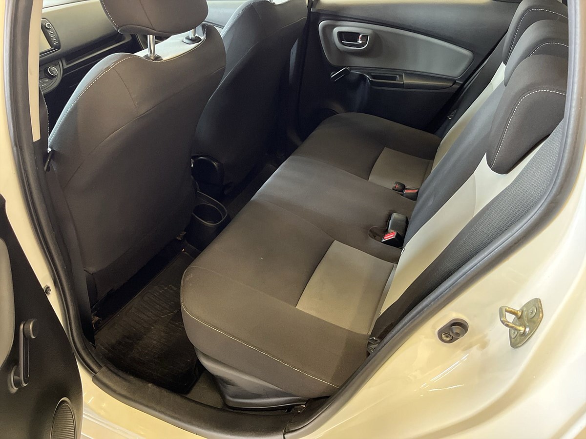 Toyota Yaris Hybrid e-CVT, 101hk, 2017