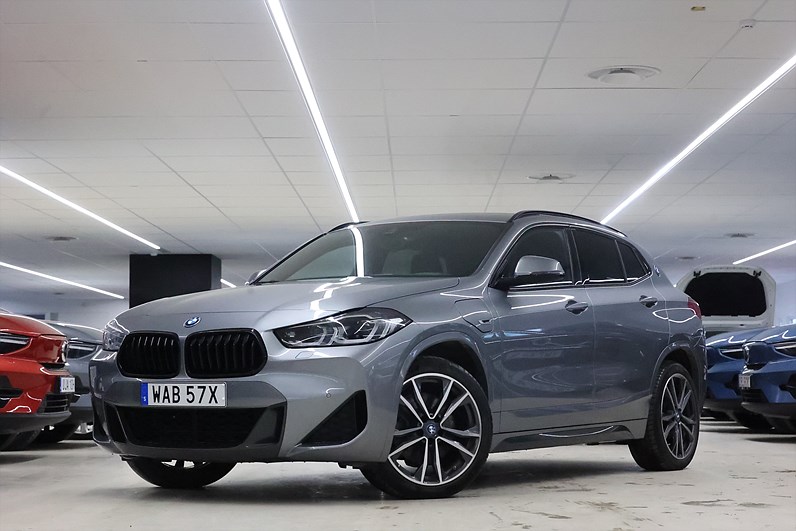 BMW X2 xDrive25e 220hk M Sport Shadow HUD H/K Skinn