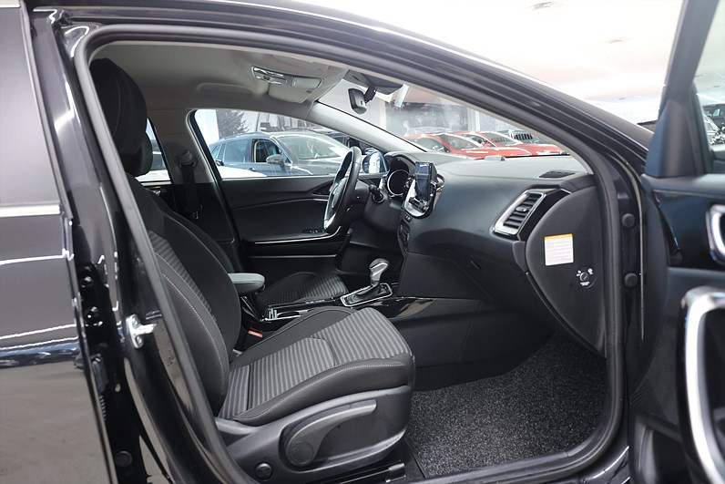 Kia Ceed SW PHEV 141hk Advance B-kamera Navi