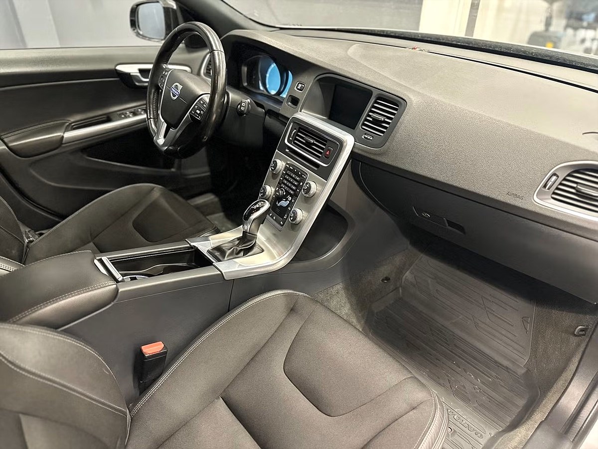 Volvo V60 Cross Country – bild 8