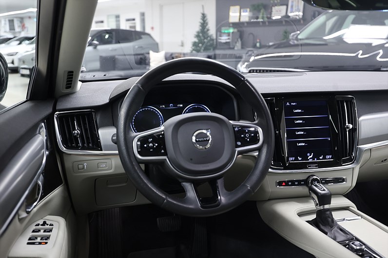 Volvo V90 D4 AWD 200hk Polestar Momentum HUD H/K