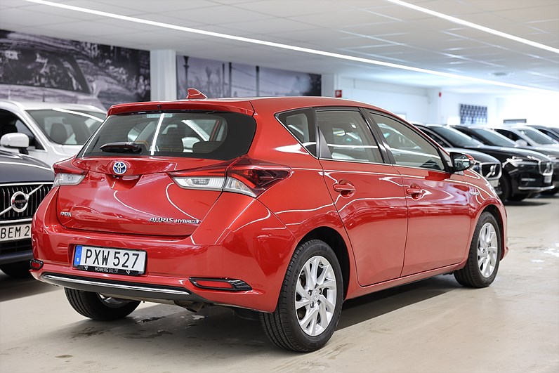Toyota Auris 1.8 HSD 136hk Active B-Kamera Navi K-Värmare