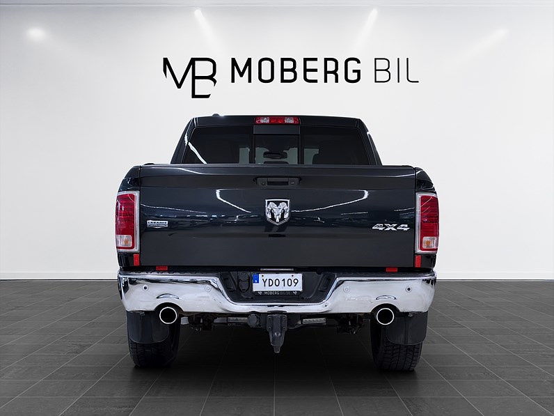 3.0 V6 EcoDiesel 4x4 Laramie Flaklock Drag Luftfjädring