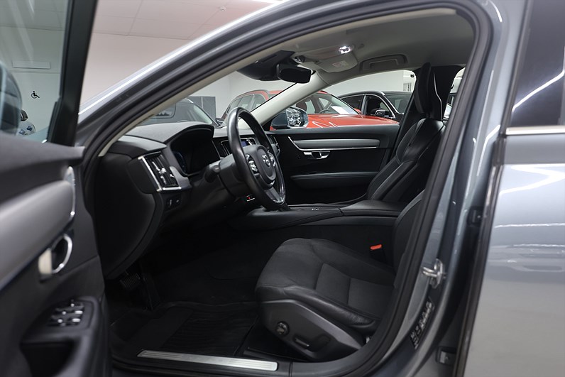 Volvo V90 D4 190hk Advanced Edt Drag Keyless VOC