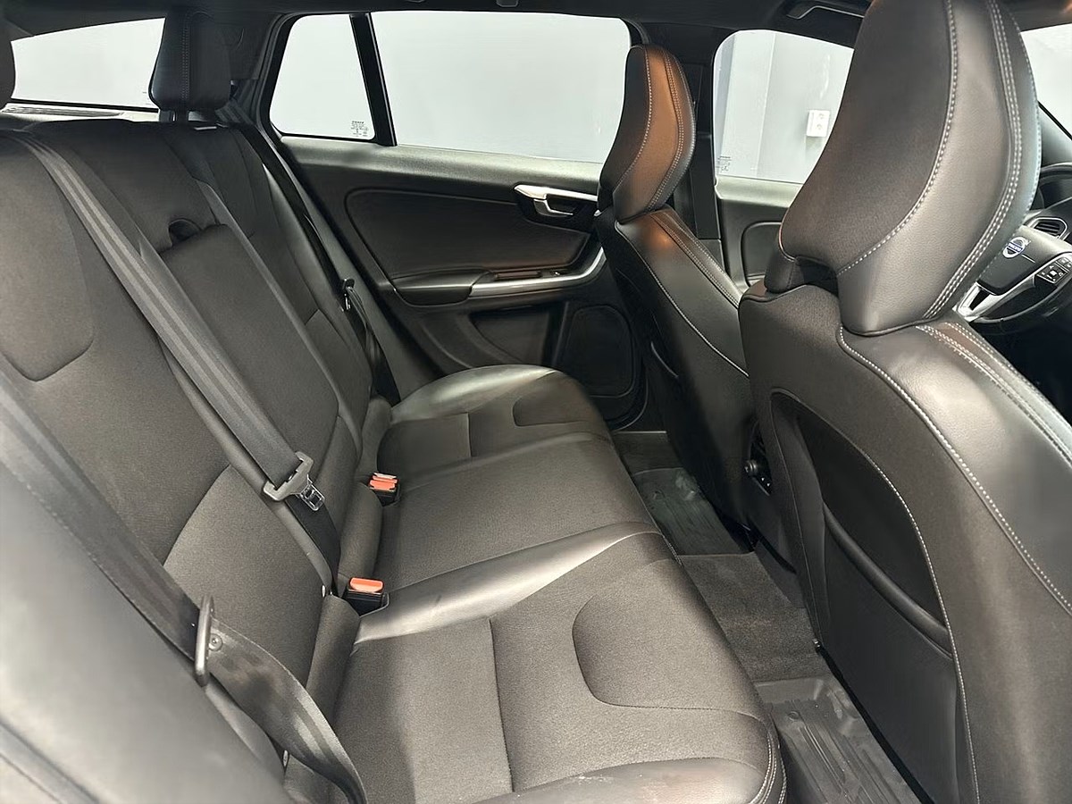 Volvo V60 Cross Country – bild 15