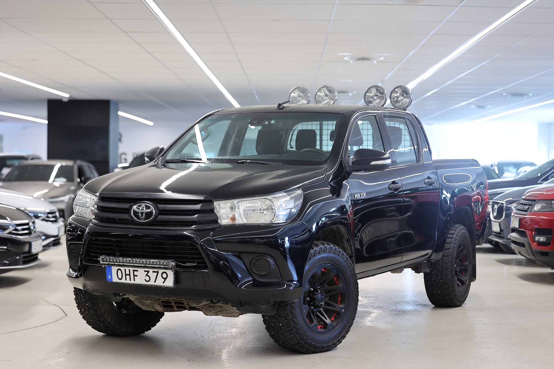 Toyota Hilux Dubbelhytt 2.4 AWD 150hk Dragkrok LEASEBAR