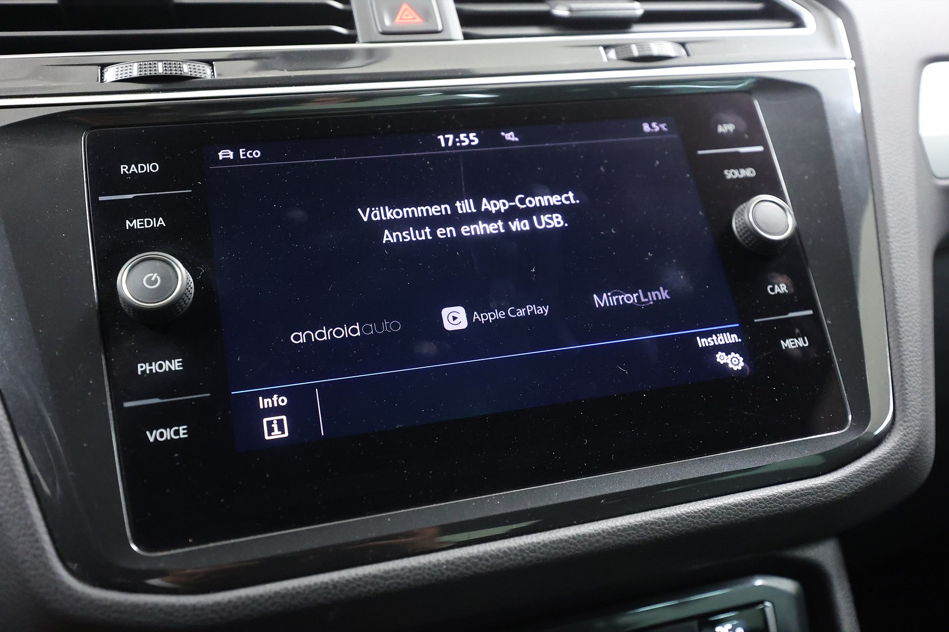 Volkswagen Tiguan 2.0 TSI 4M 190hk CarPlay B-Kamera Drag Värmare