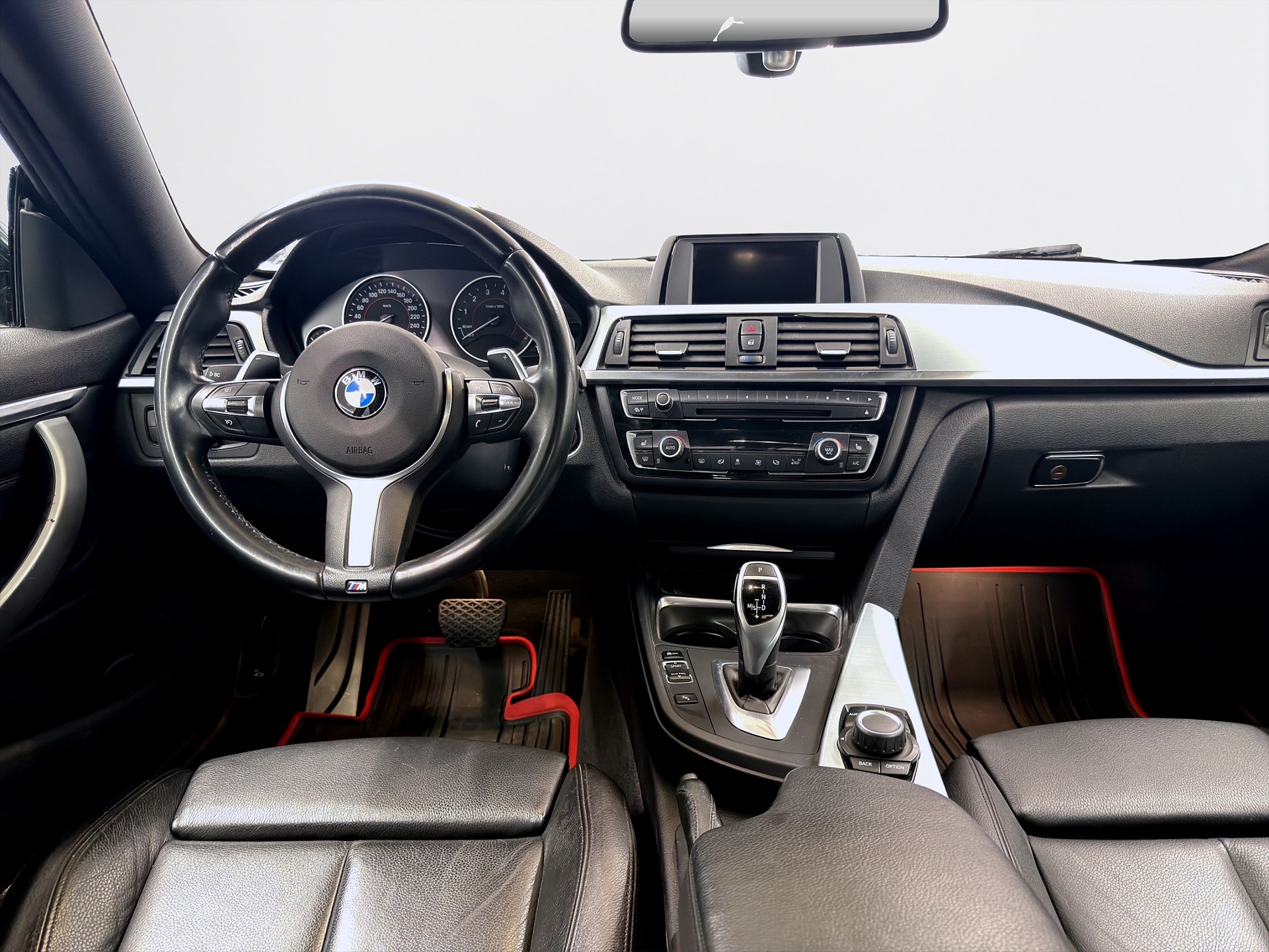 BMW 435i xDrive Coupé 306hk Helg på Moberg! M Sport Shadow Line Skinn