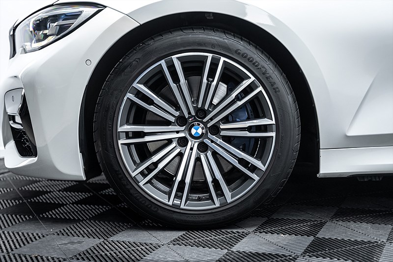 Bmw 330 2021 - miniatyr 4