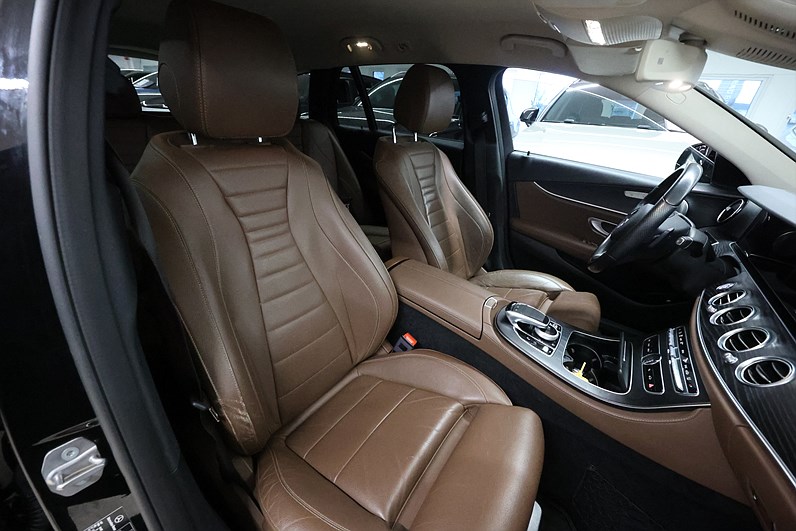 Mercedes-Benz E 220 T d 194hk Avantgarde HUD 360 Drag Läder