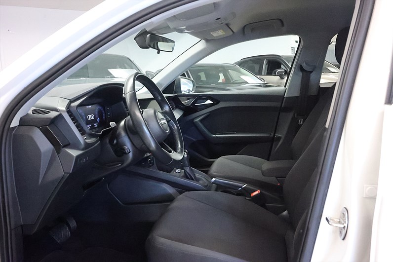 Audi A1 Sportback 30 TFSI 116hk Proline CarPlay Cockpit PDC