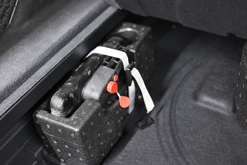 Audi e-tron 50 Quattro 313hk *Hjulkampanj!* Proline Navi B-kamera Drag MOMS