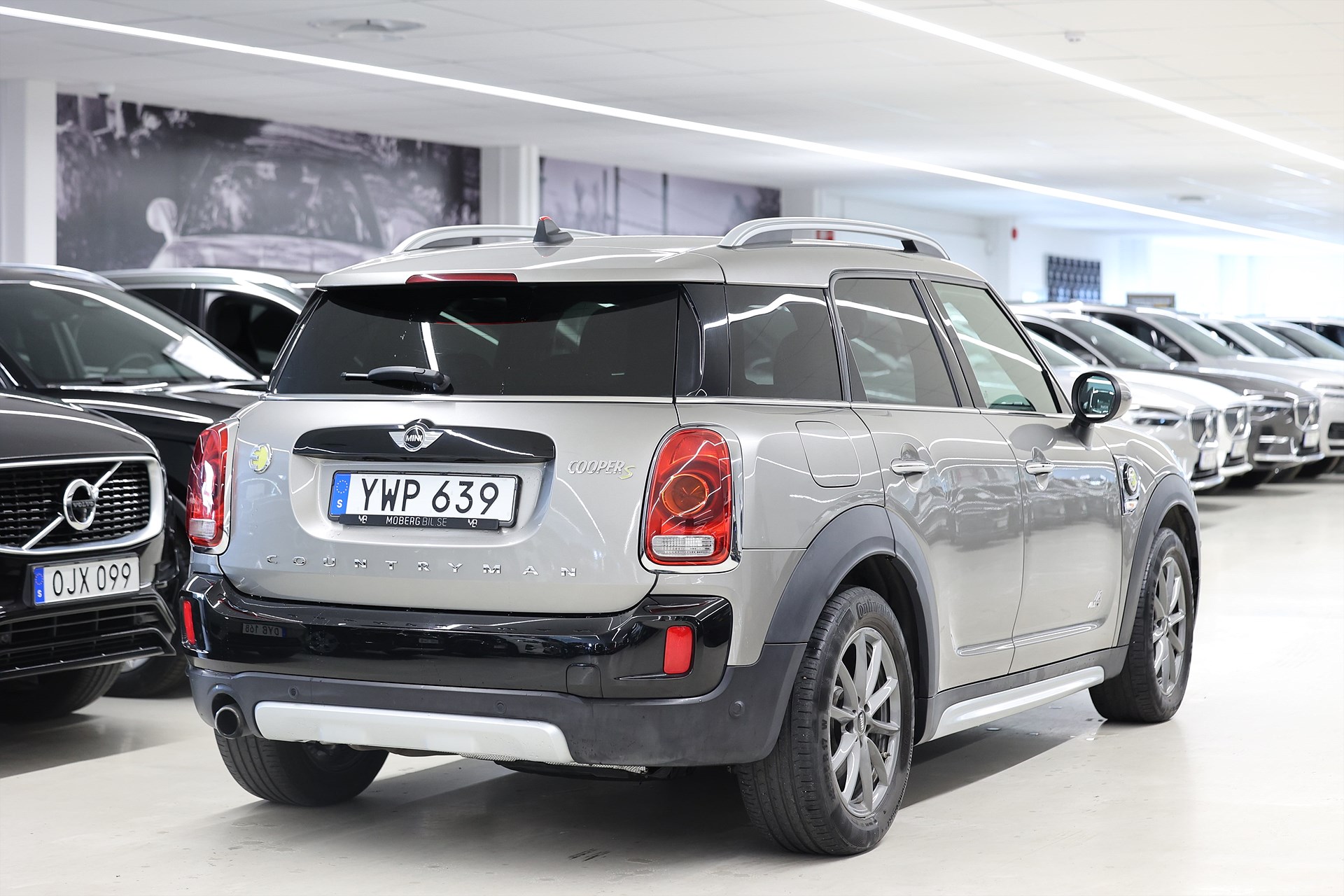 Mini Cooper Countryman SE ALL4 Pepper Keyless Navi PDC MOMS