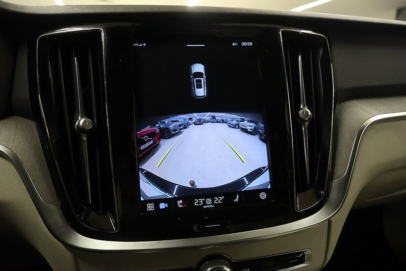 Volvo V60 Cross Country B4 197hk Plus Läder B-Kamera Navi Drag