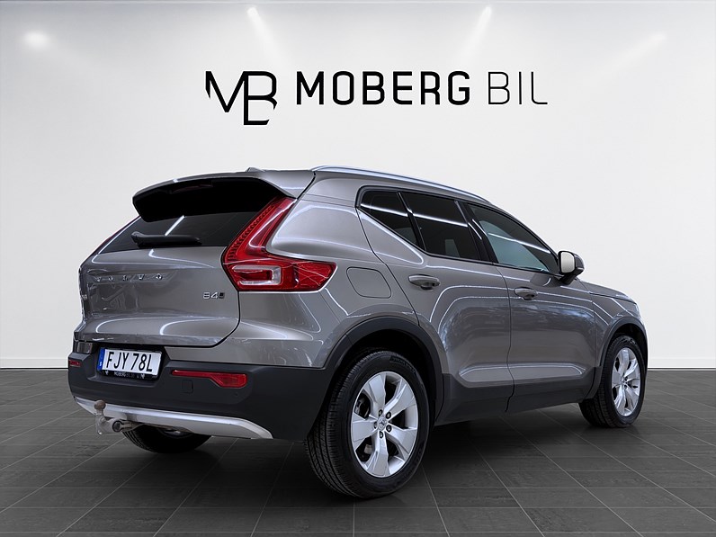 Volvo XC40 B4 AWD 197hk Momentum Navi CarPlay Drag B-Kamera
