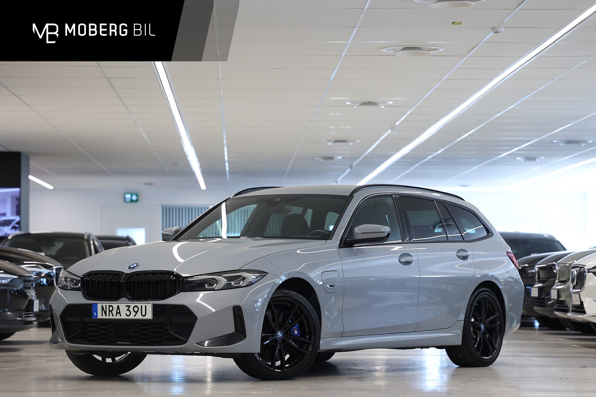 BMW 330e xDrive Touring M Sport Individual Shadow Line Drag Carplay