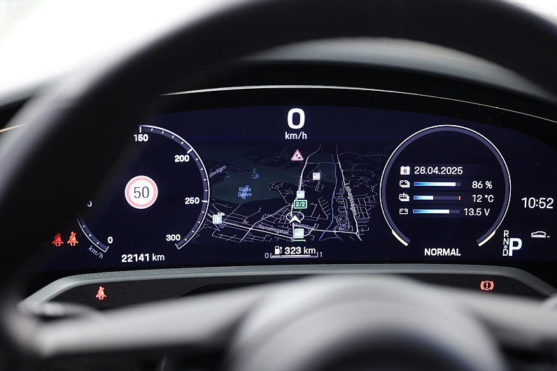Porsche Taycan 4 Cross Turismo OffroadDesign Pano HUD BOSE 21