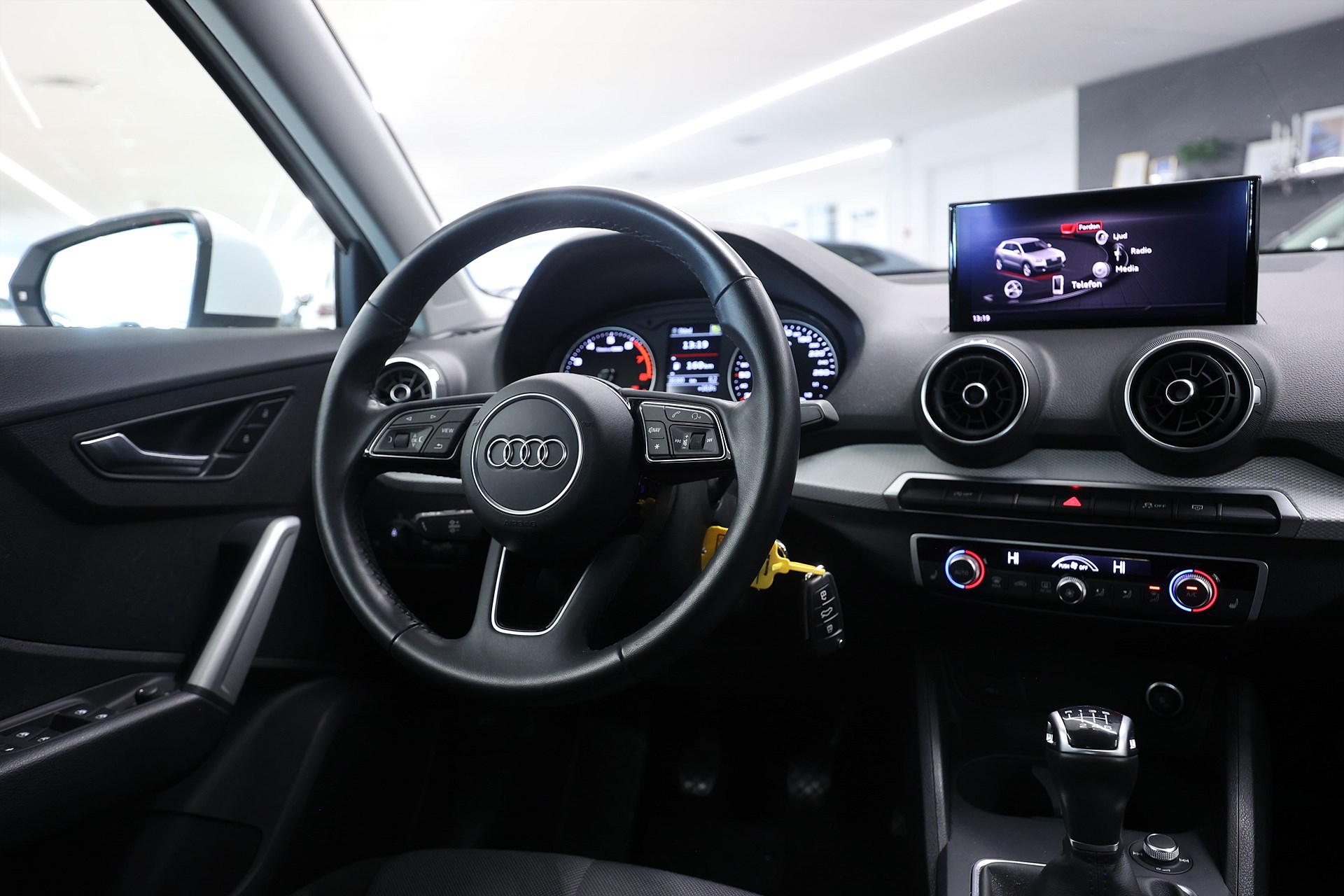 Audi Q2 35 TFSI 150hk *Hjulkampanj!* Proline PDC MOMS