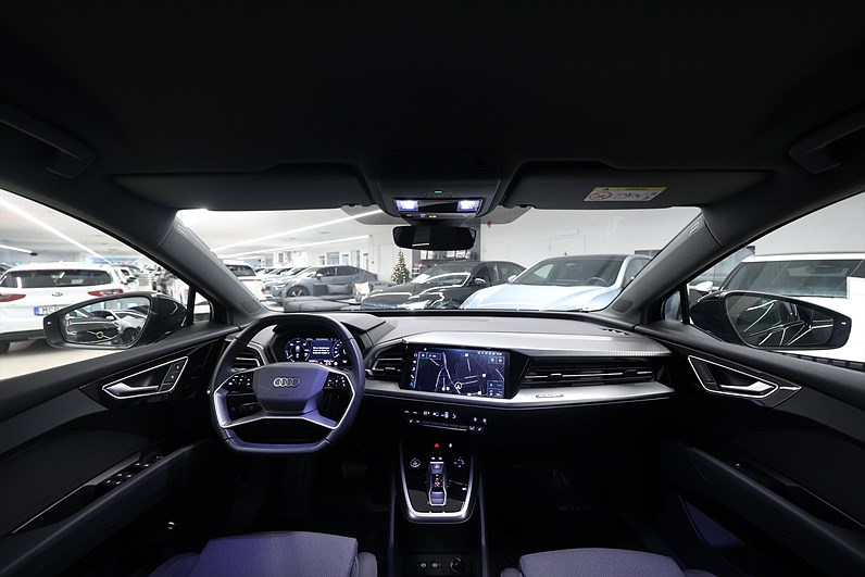 Audi Q4 40 e-tron 204hk *Hjulkampanj!* B-kamera Navi Värmare Black pkt