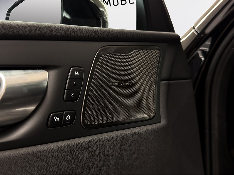 T6 Plug-In Hybrid 350hk Plus Black Edt H/K 360